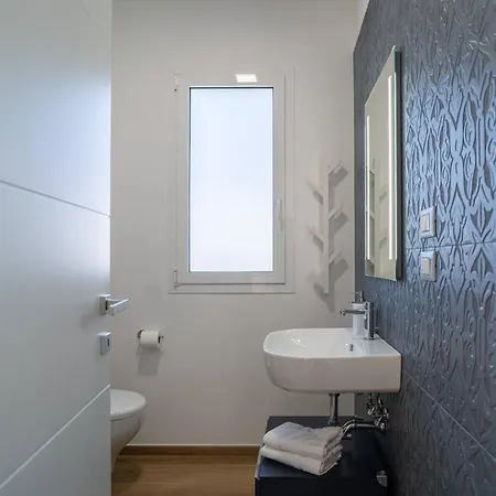 Albamare Apartment *