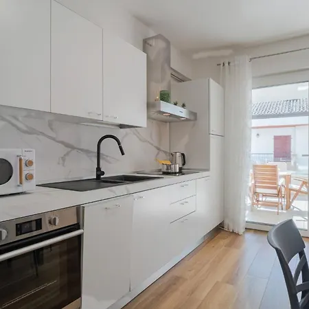 Apartment Albamare *