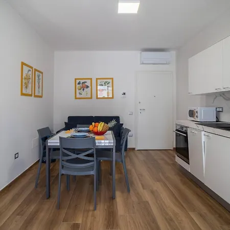 Apartment Albamare *